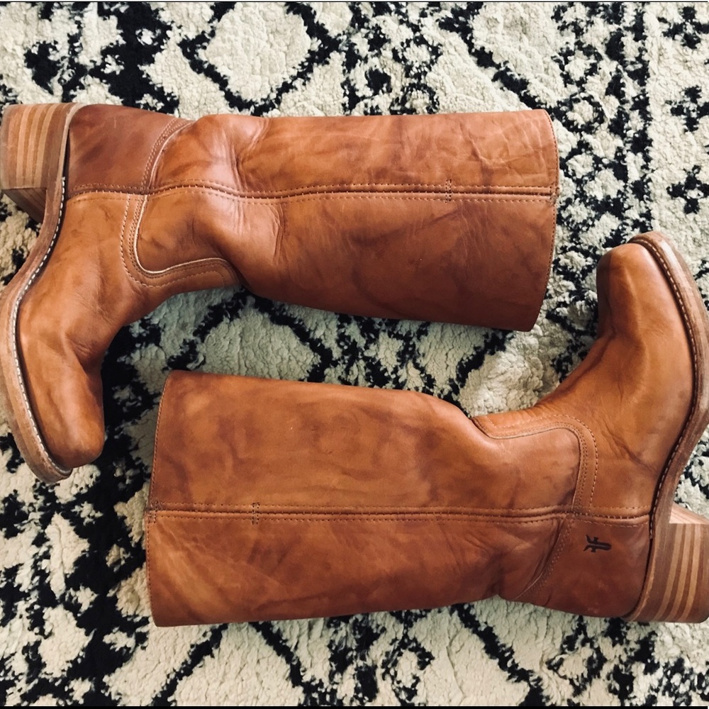 Rare FRYE 14L Campus Boot women’s sz 8- Like New!!